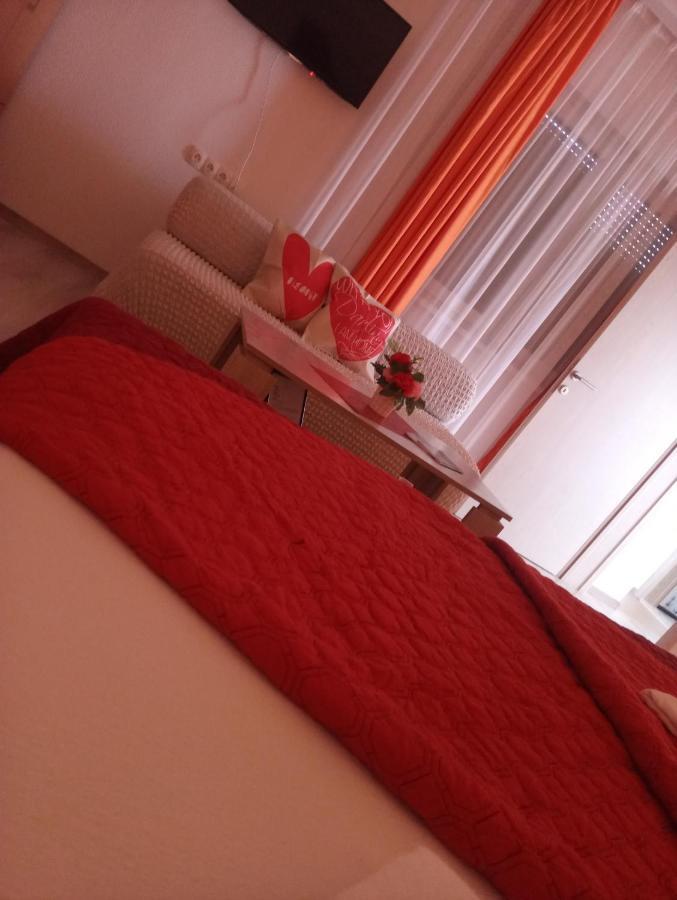 מוסטר Apartman Centar מראה חיצוני תמונה